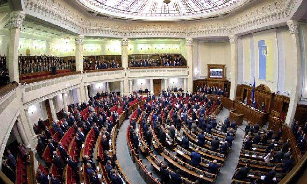 ΜΜΕ: Ο ουκρανικός στρατός σχεδιάζει να καταλάβει την Βουλή λόγω των αυτοκτονικών σχεδίων Ζελένσκυ και των μεγάλων απωλειών